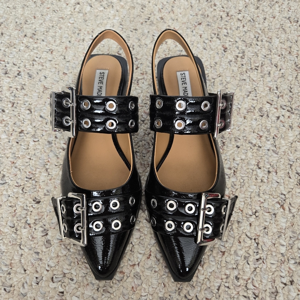Steve Madden buckle flats size 8.5
